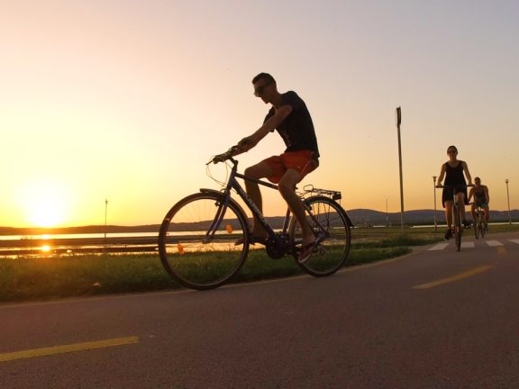 Kerékpárral a Velencei-tó körül