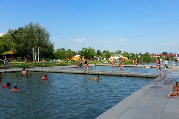 Tóbíró közi szabadstrand